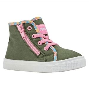 Oomphies Skyelar Olive Toddler Sneakers NWT